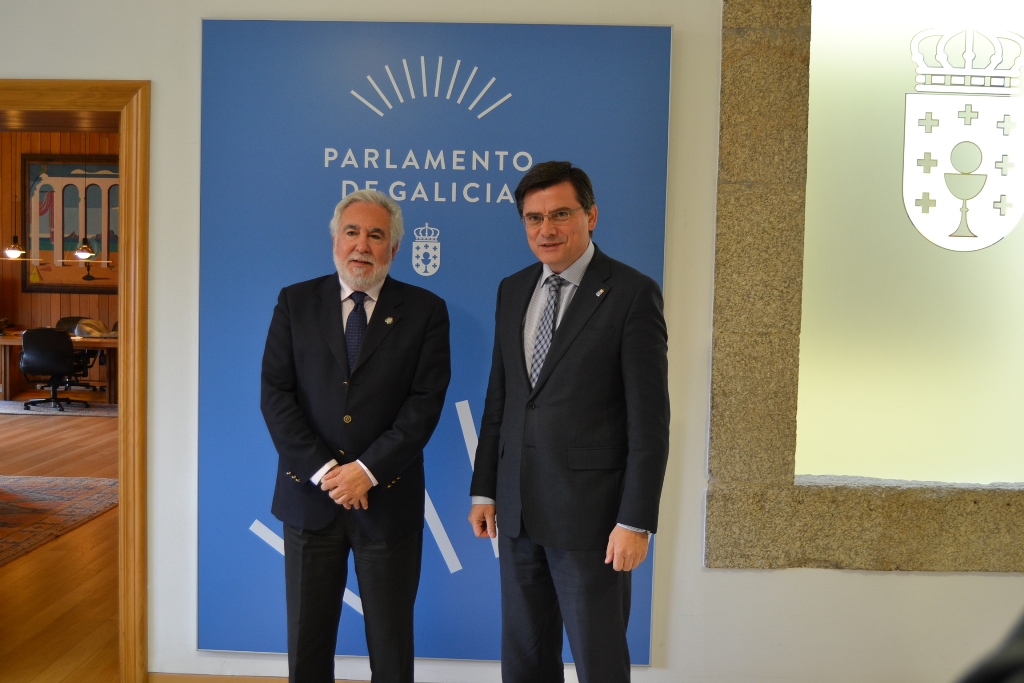 O presidente do Parlamento de Galicia mantén unha reunión de traballo co presidente da COPREPA 